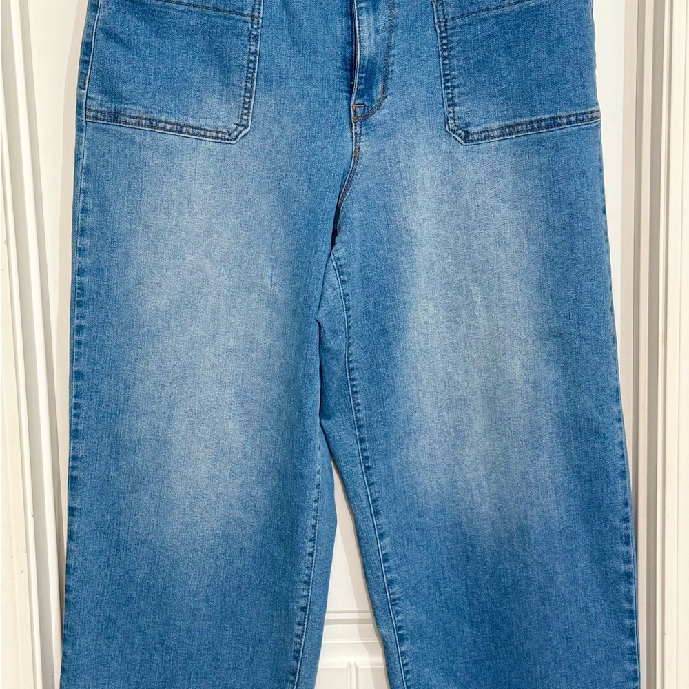 Energie Light Blue wide leg crop jeans